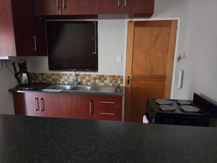 To Let 2 Bedroom Property for Rent in Rhodesdene Northern Cape